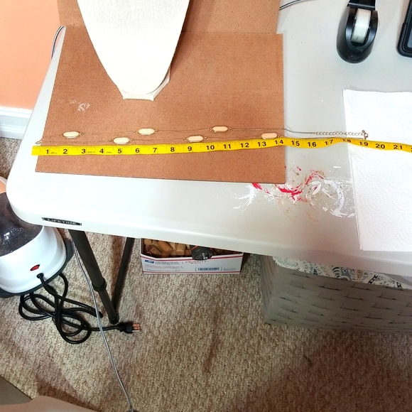 5/$25🌴Necklace Long Gold Colored Hardware Champgne Colored Accents - Picture 5 of 6